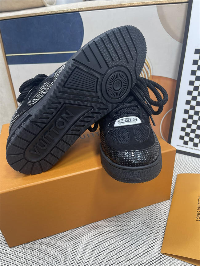 Lv Trainer Sneaker 82