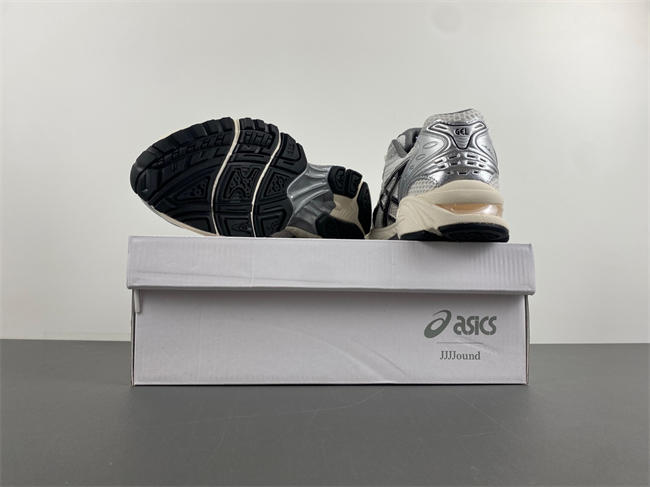 As*ic*s gel-kayano 14