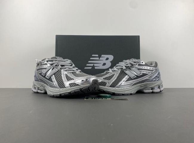 New Balance M1906REH