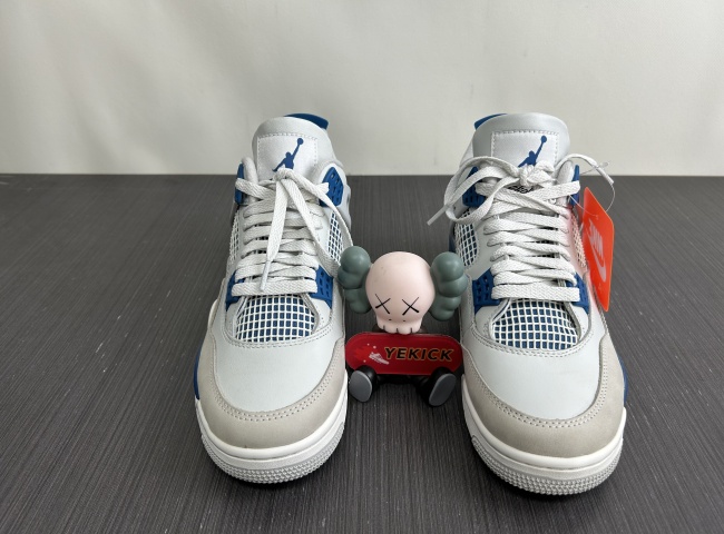 Air Jordan 4
