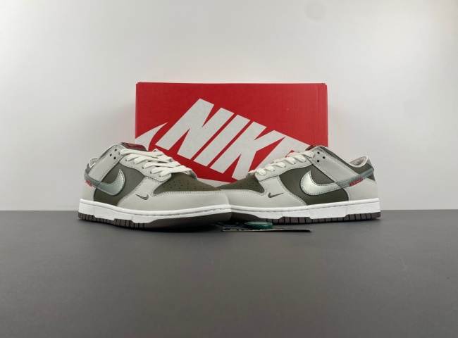 Nike Dunk Low “Year of the Snake” HV5980-231