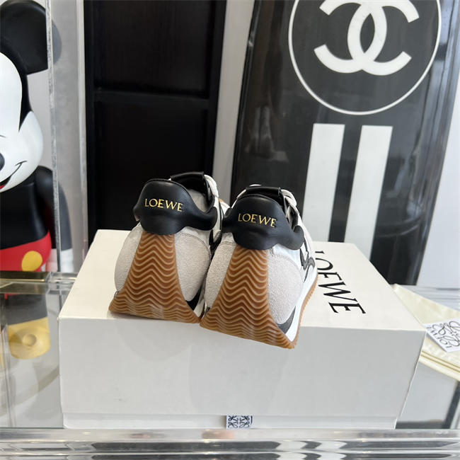 L0ew* sneaker