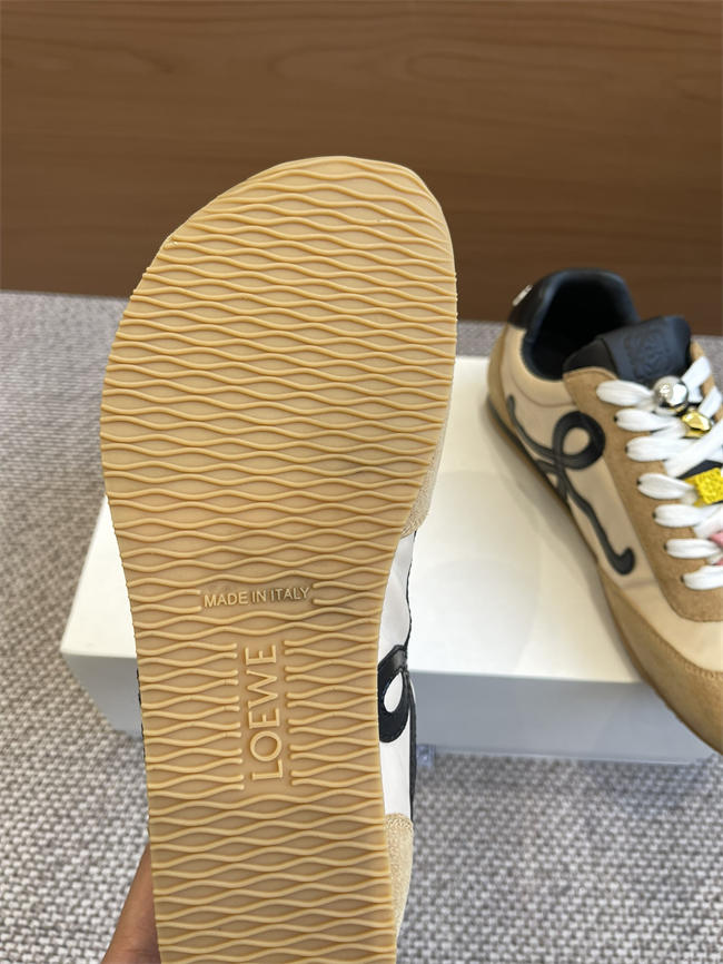 L0ew* sneaker