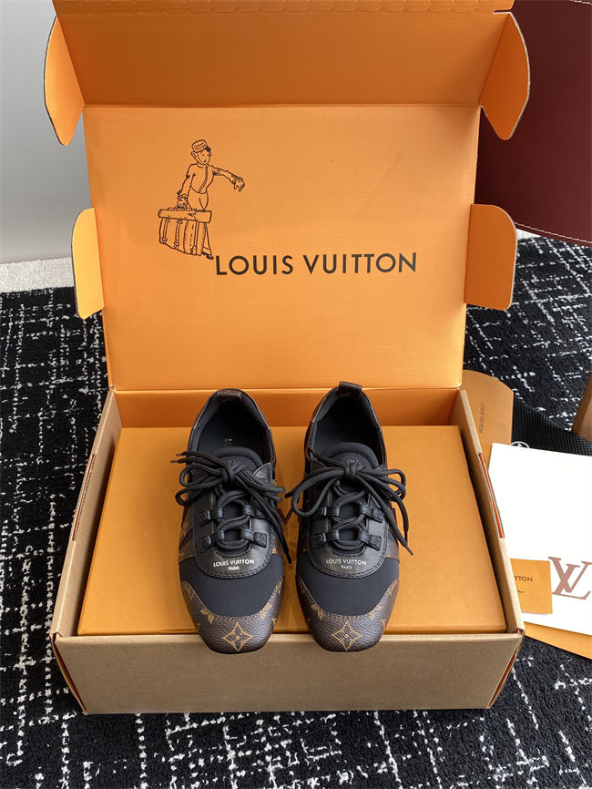 LV Sneakerina