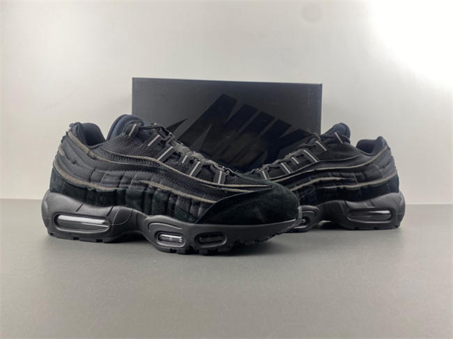 Comme des Garçons x Air Max 95 
