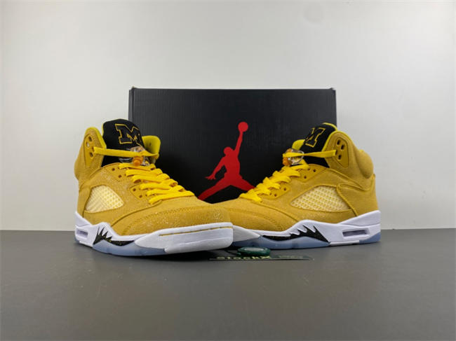 Air Jordan 5 Retro HQ7978-701