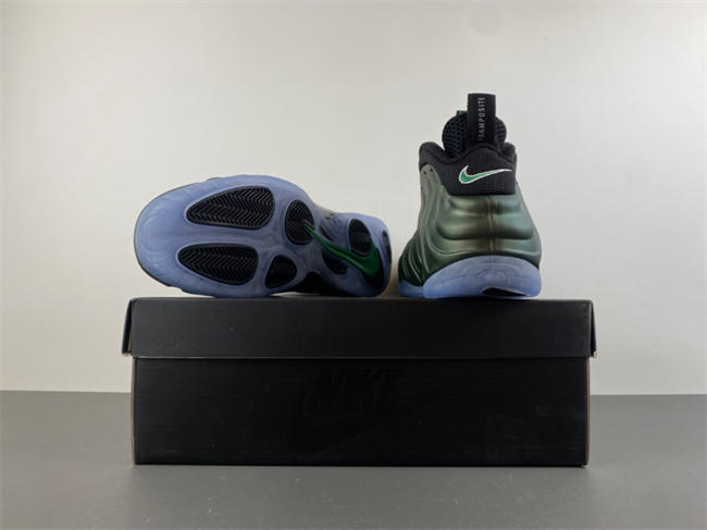 Nike Air Foamposite Pro “Pine Green” HF0794-300