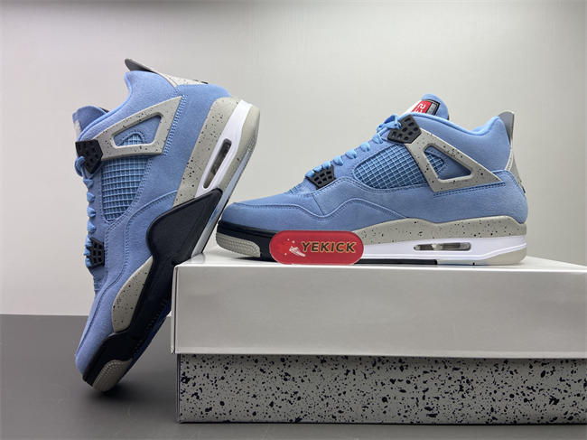 Air Jordan 4 Retro University Blue CT8527-400