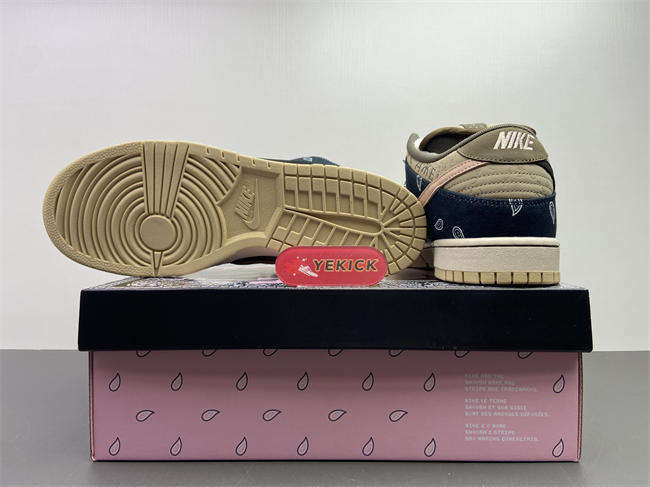 Nike SB Dunk Low Travis Scott CT5053-001
