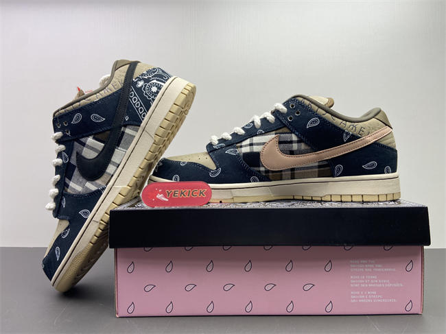 Nike SB Dunk Low Travis Scott CT5053-001